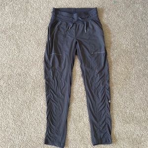 Lululemon studio ankle cropped pants